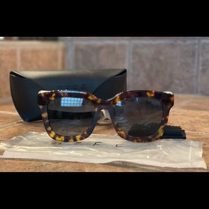 Diff 𝑷𝒐𝒍𝒂𝒓𝒊𝒛𝒆𝒅 Sunnies Carson Tortoise